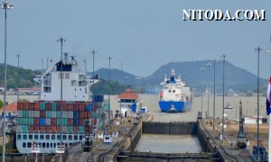 Lượng tàu chờ qua kênh Panama ngày càng tăng